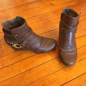 Naturalizer Brown Ankle Booties
